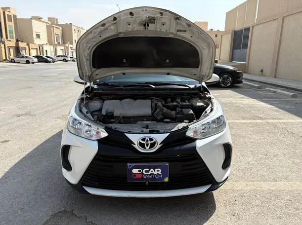 Car image 23