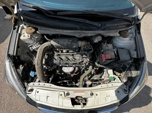 Car image 25