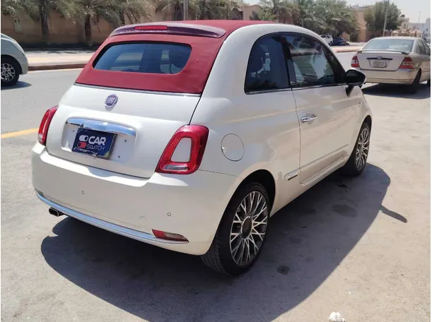 Car image 5