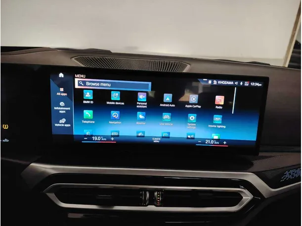 Car image 25