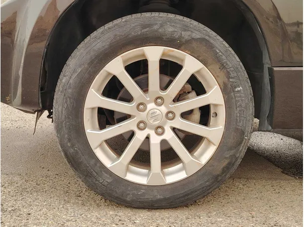 Car image 10