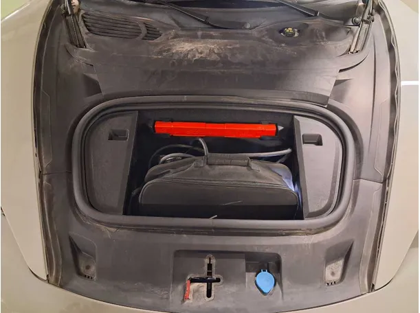 Car image 21