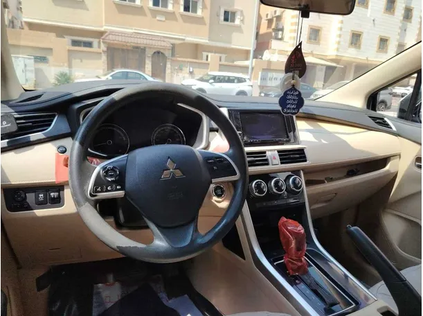 Car image 26