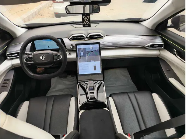 Car image 20
