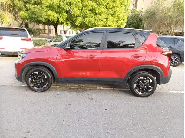 Car image 8