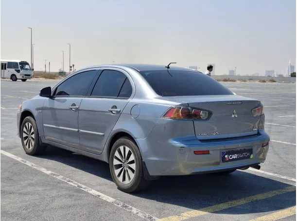 Car image 7