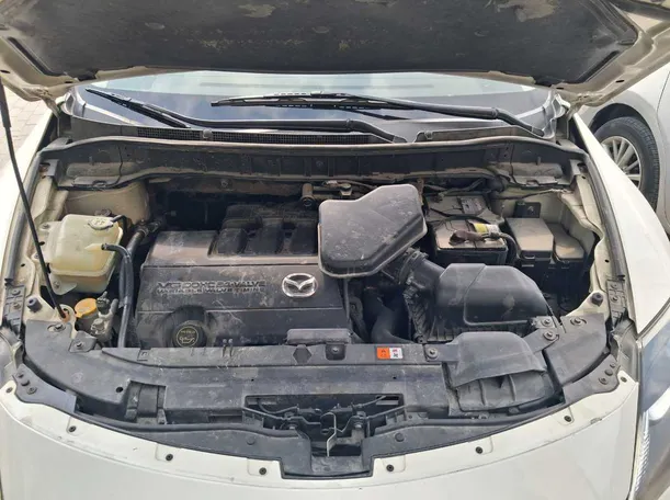 Car image 21