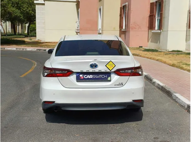 Car image 6