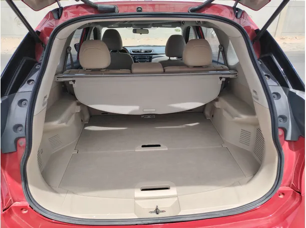 Car image 27