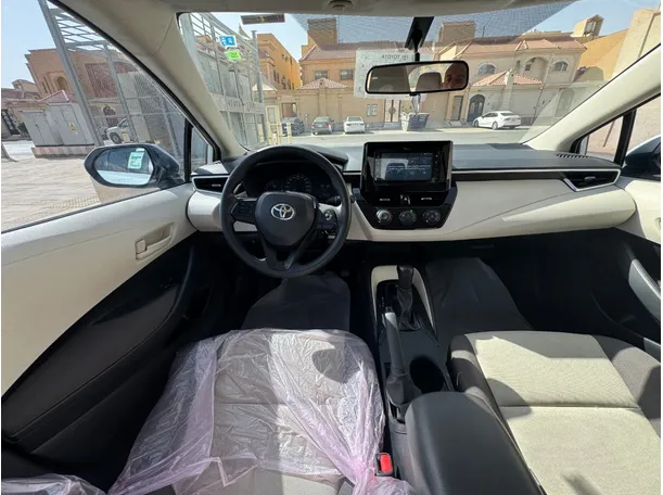 Car image 15
