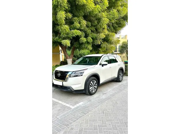 2024 نيسان باثفندر في الإمارات