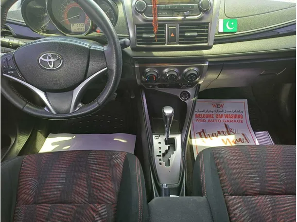 Car image 16