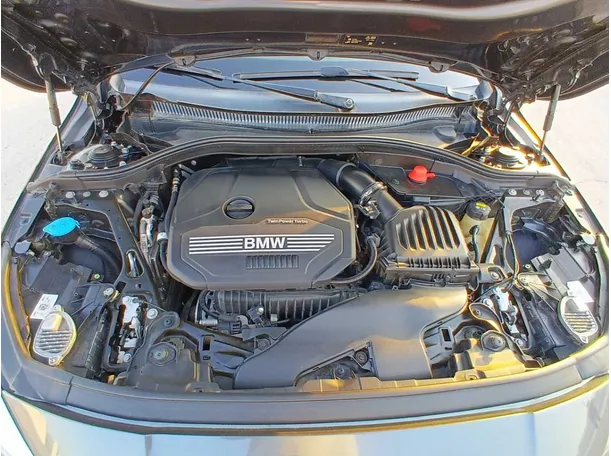 Car image 23