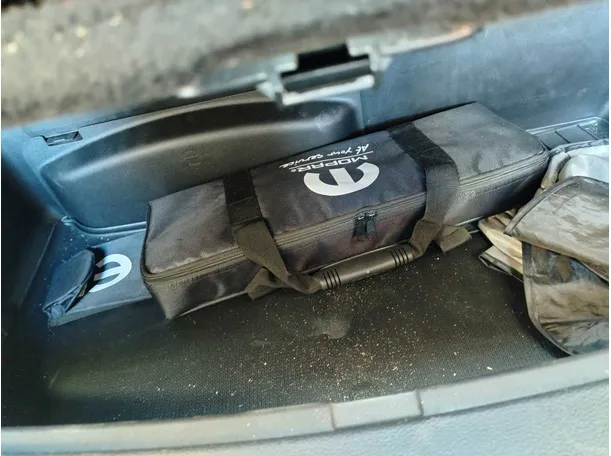 Car image 38