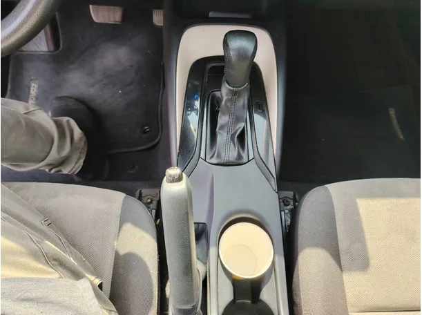 Car image 24
