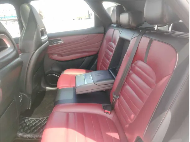 Car image 39