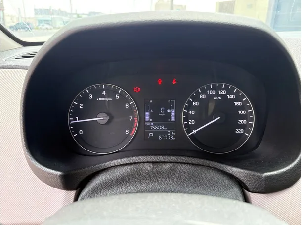 Car image 23