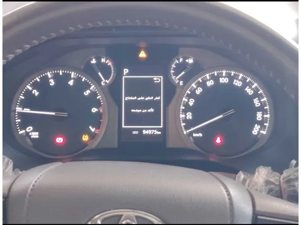 Car image 30