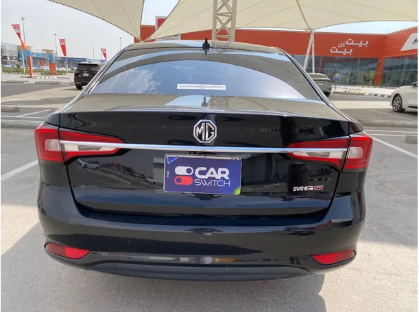 Car image 6