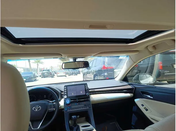Car image 20