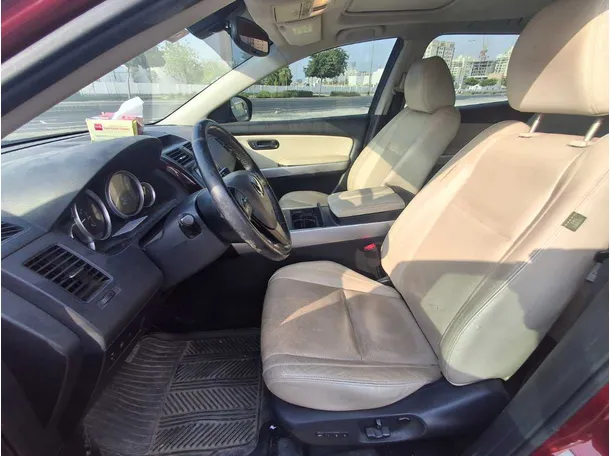 Car image 12