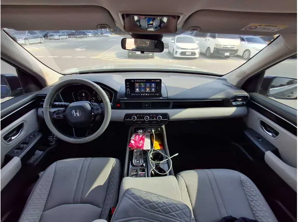 Car image 17