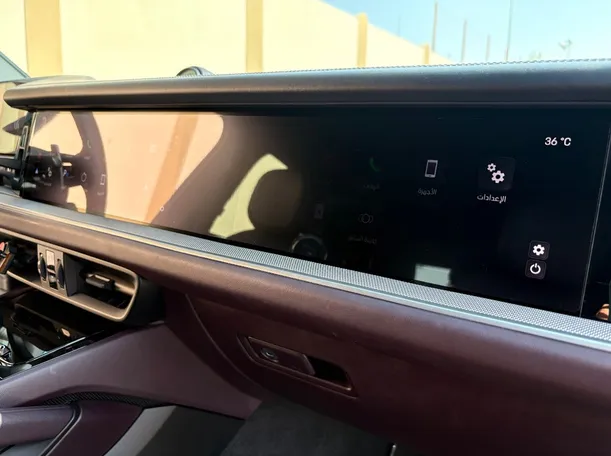 Car image 33