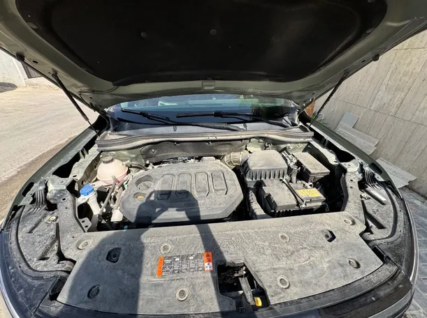 Car image 24