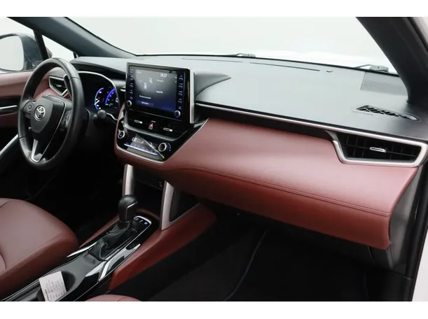 Car image 10