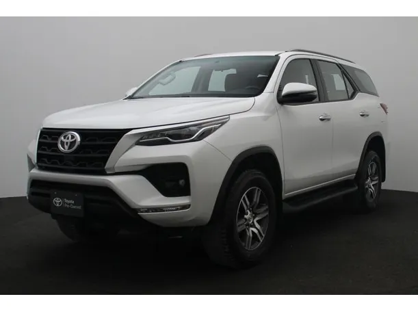 2025 Toyota Fortuner in Abu Dhabi
