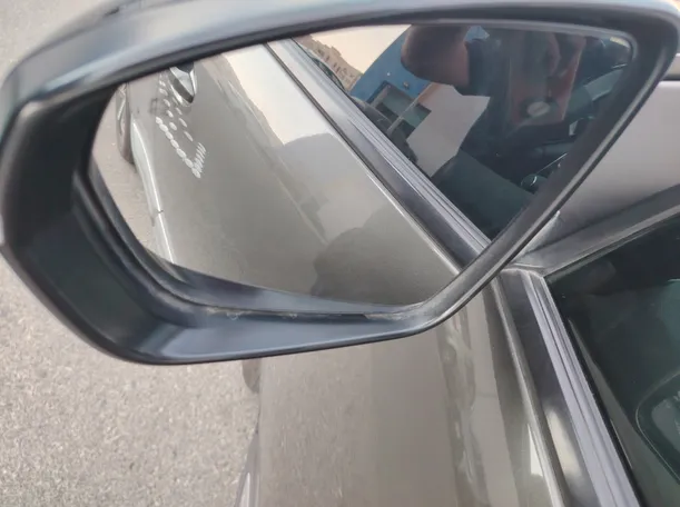 Car image 34