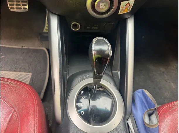 Car image 15