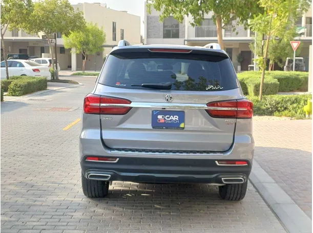 Car image 6