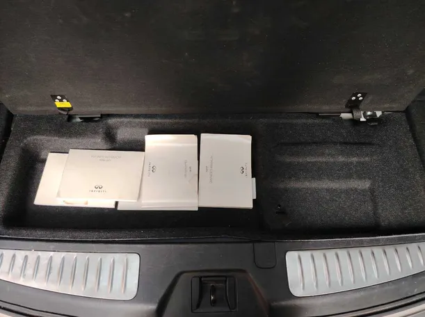 Car image 48
