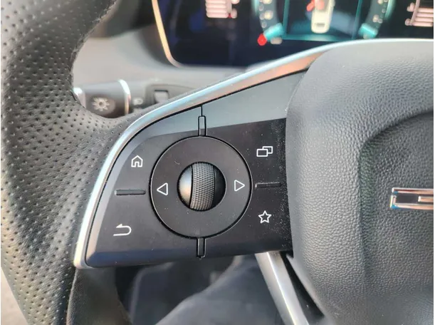 Car image 33