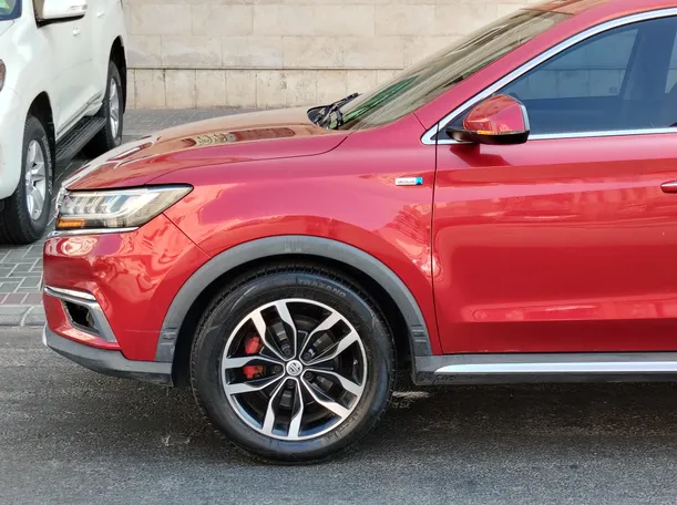 Car image 8