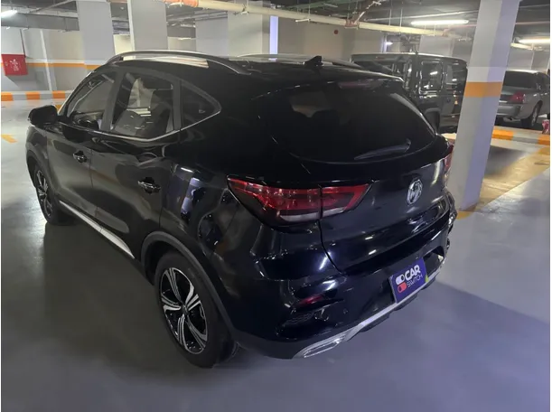 Car image 7