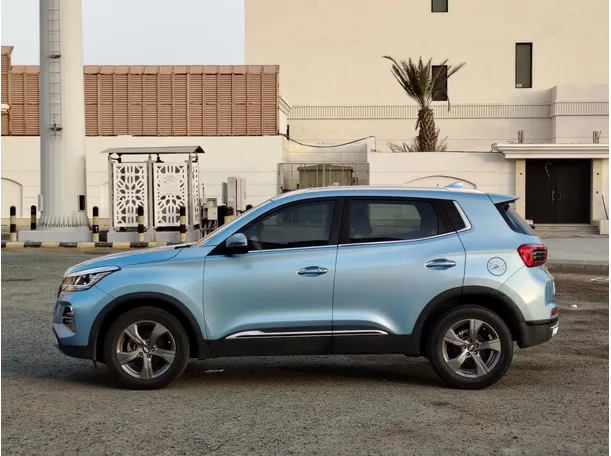 Car image 8