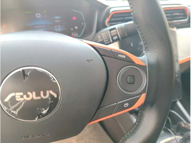 Car image 34