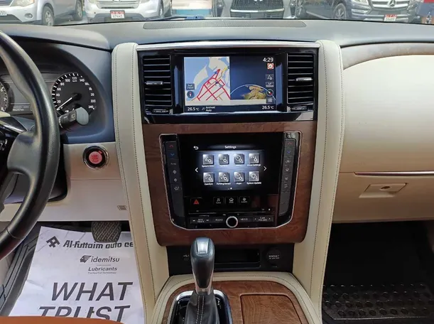Car image 17