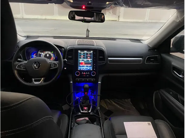 Car image 18
