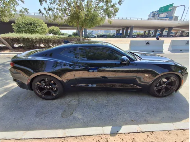 Car image 4