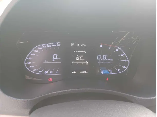Car image 20