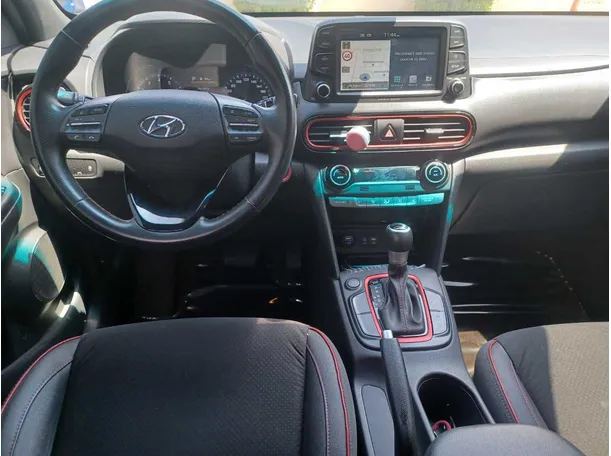 Car image 17