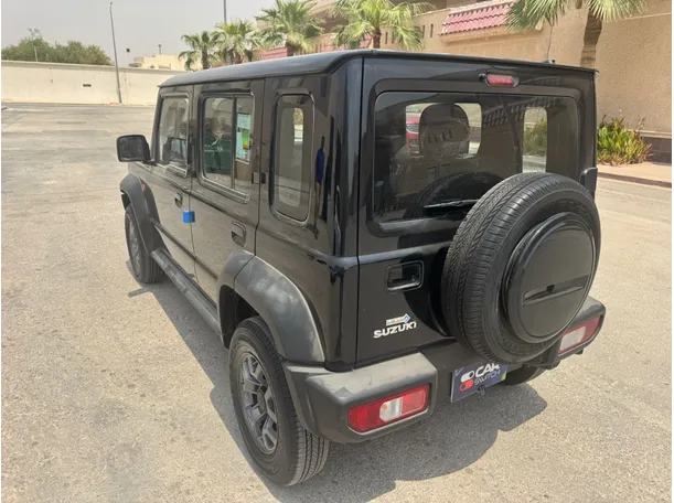 Car image 7