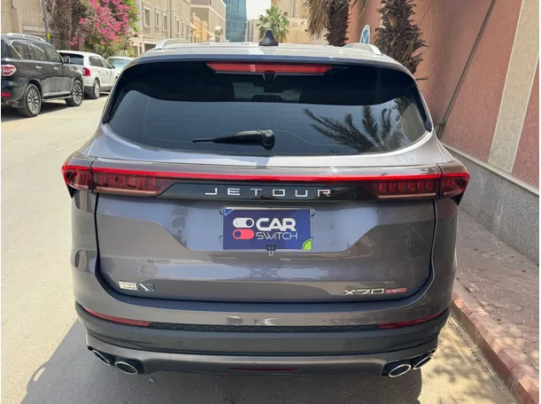 Car image 6