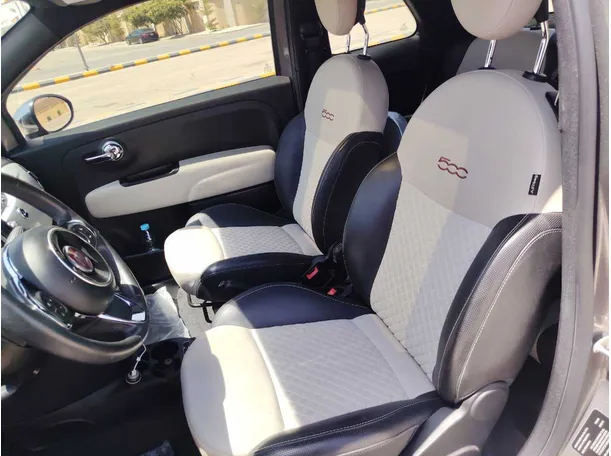 Car image 13