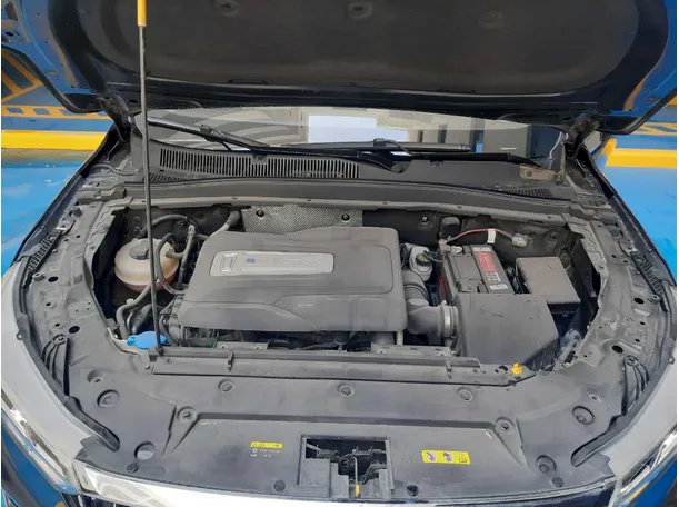 Car image 19