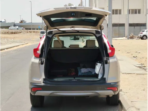 Car image 27