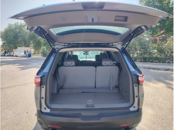 Car image 24